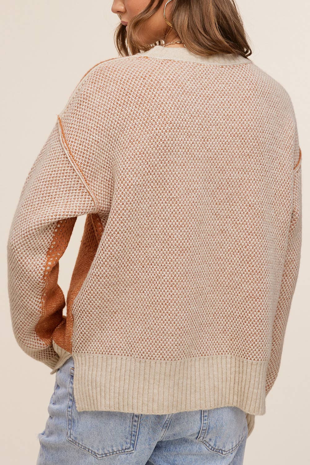 La Miel Loose-Fit Color Block Textured Round Neck Western Sweater — Side Slit Cozy Layering (Baked Ginger or Black Sesame, Medium available)