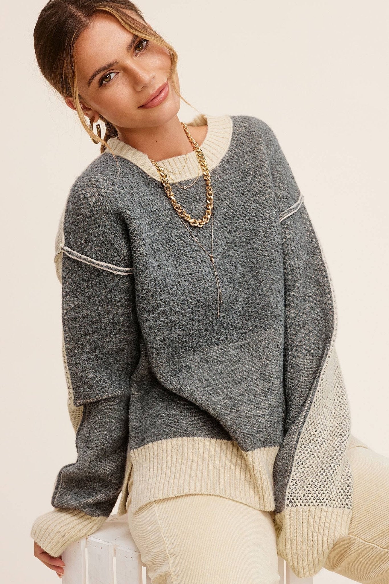 La Miel Loose-Fit Color Block Textured Round Neck Western Sweater — Side Slit Cozy Layering (Baked Ginger or Black Sesame, Medium available)