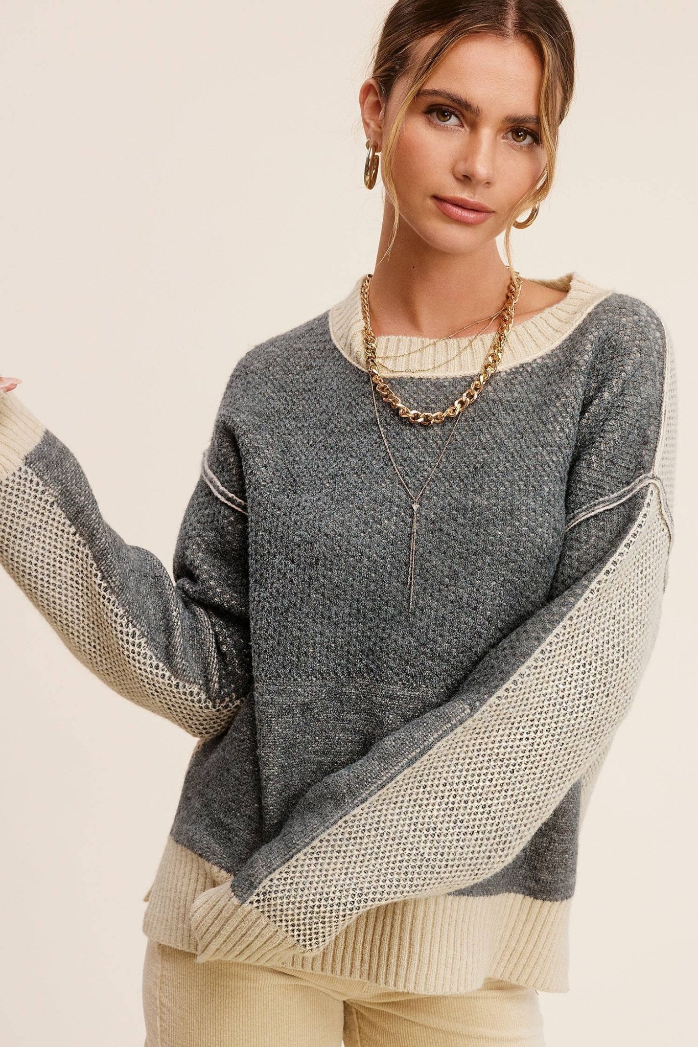 La Miel Loose-Fit Color Block Textured Round Neck Western Sweater — Side Slit Cozy Layering (Baked Ginger or Black Sesame, Medium available)
